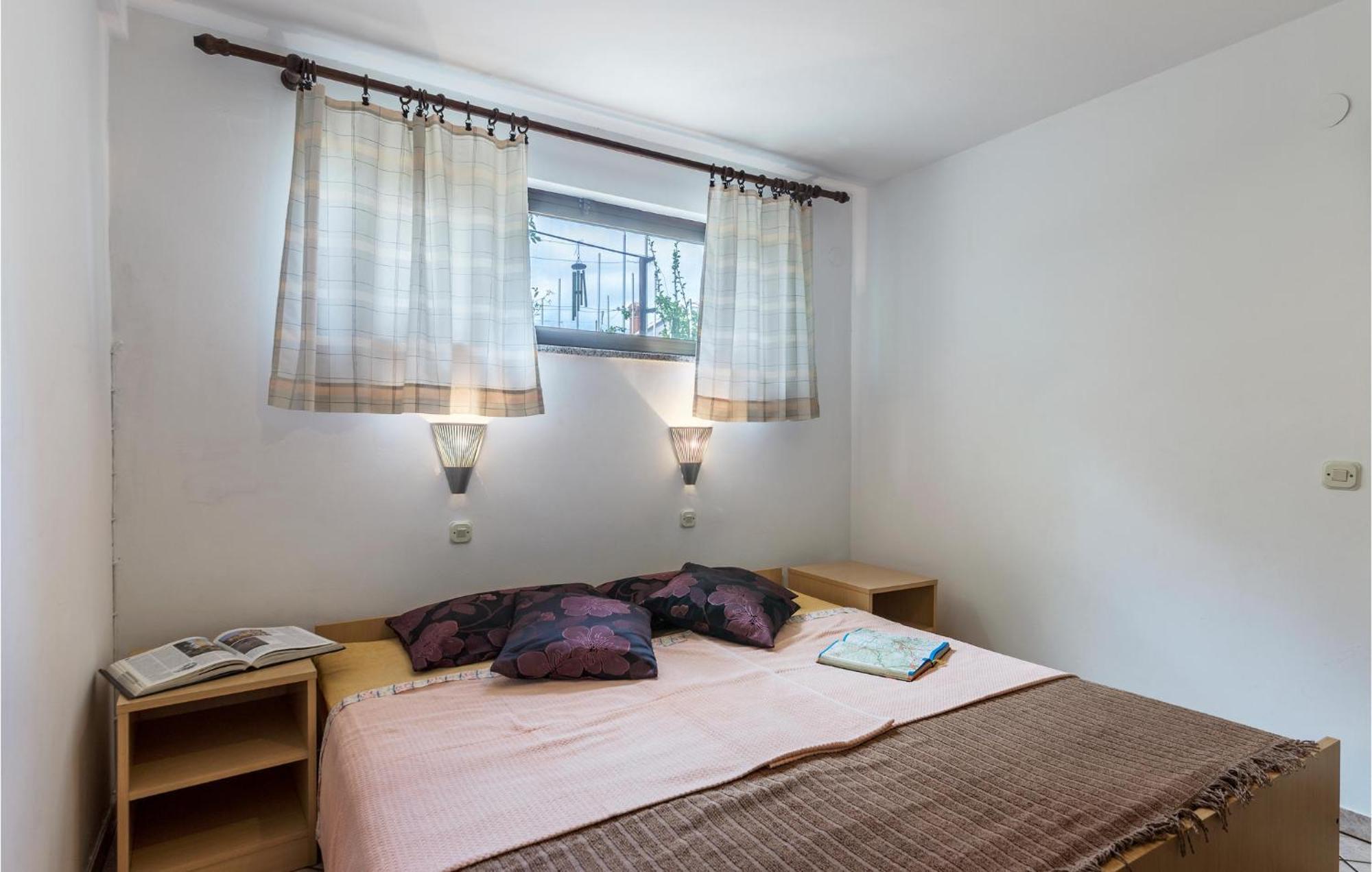 Gorgeous Apartment In Pula With Wifi Екстер'єр фото